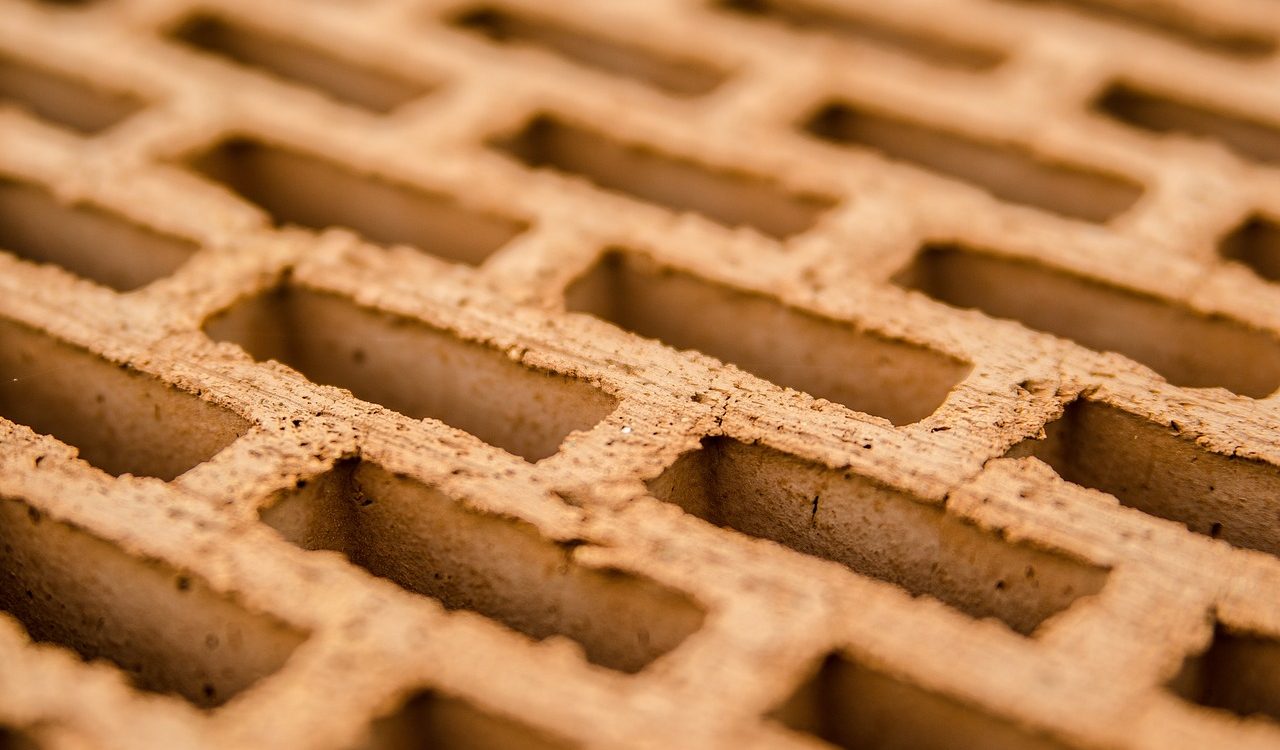 jarmoluk-brick-258938_1280